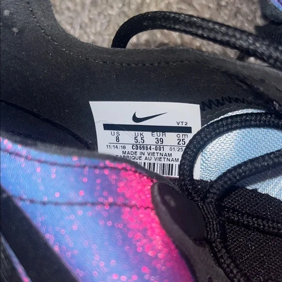 Nike React Multicolor holographic Athletic Shoes 8 - Picture 6 of 7